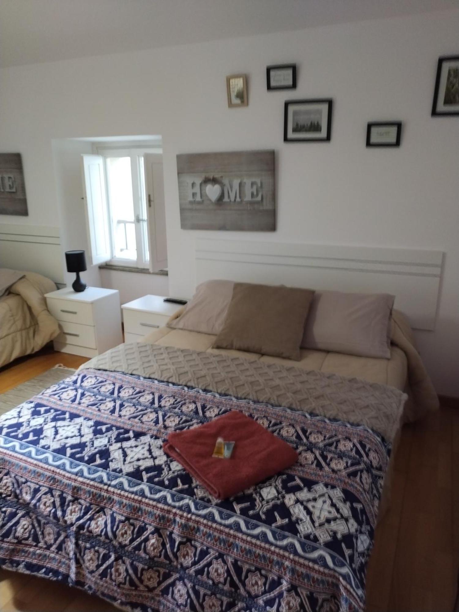 Apartamentos A Parada Do Camino Padrón מראה חיצוני תמונה